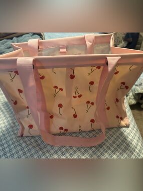 Thirty One Gifts Pink Cherry Print Tote